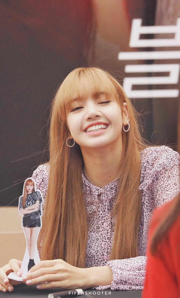 #블랙핑크 #리사 #BLACKPINK #LISA 
WINK😉～