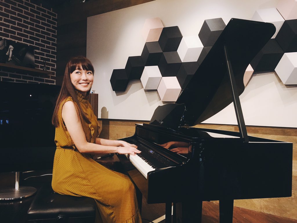 aoitanaka0202's tweet photo. ピアノライブ@ TSUTAYA TOKYO ROPPONGI
たくさんの方にお集まり頂きありがとうございます🤩
大好きな場所での1年ぶりの演奏。
ピアノという楽器の楽しさをたっぷりと味わっていただけのでしたら幸いです!
@TTRkeyakizaka ありがとうございました!
来月は12/14 ①14時②17時に参上!
#roland #GP607 https://t.co/XEt4Ery1mQ