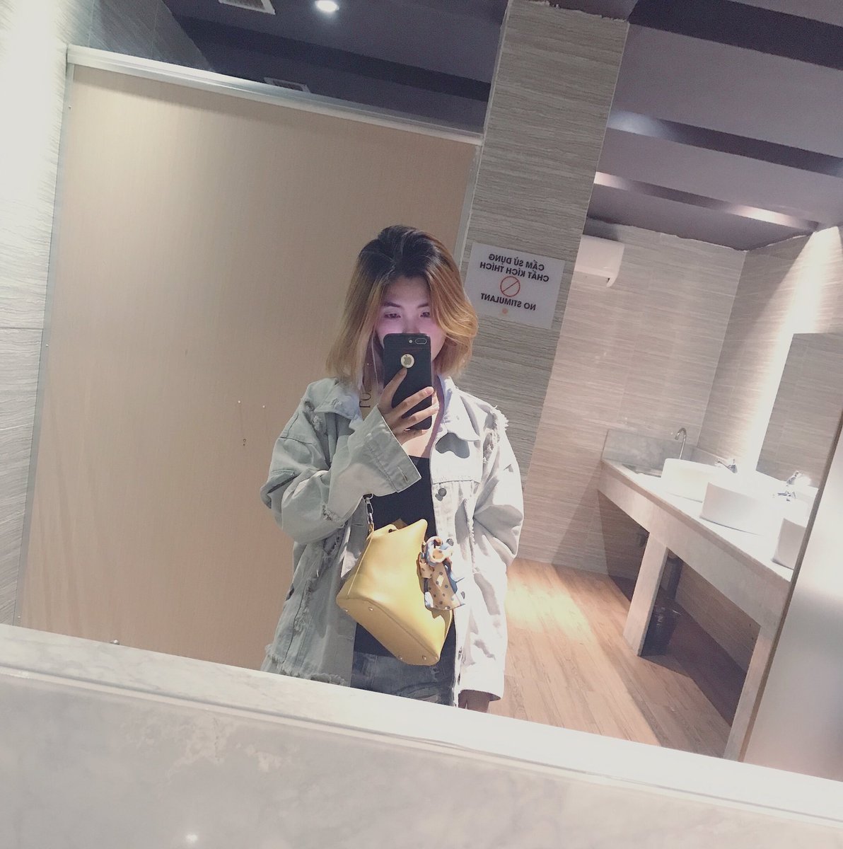 Co10055610's tweet photo. Mẫu đăng tin tuyễn - sugar dady - big dady. 1 lần tuyển chơi xem có được không :)) . Có linh cảm đầu sắp mọc 2 cái sừng . https://t.co/oDvppgY9Bs