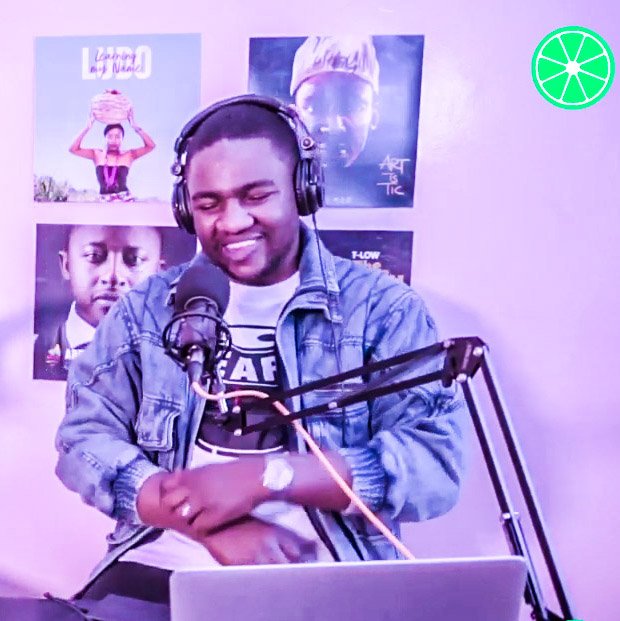 SangaTembo's tweet photo. New #LevoUP episode on @ZambeziJuice mailo ba guy
🔥👋🏻😲 https://t.co/fiMpPE2I44 📲 #ZedTwitter RT https://t.co/mnAXzs29Dn