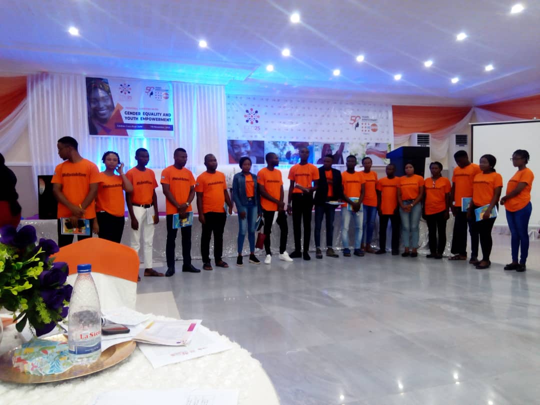 GodwinTakor's tweet photo. A one day youth cohort orientation training organized by #UNFPA CRSO alongside celebration of UNFPA@50 and #ICPDyouth ICPD@25 ended successfully. The youths were selected from six states in Nigeria covering Benue, Cross-river, Akwa-ibom, Abia, Anambra and Imo state. https://t.co/zfK3ExS69v