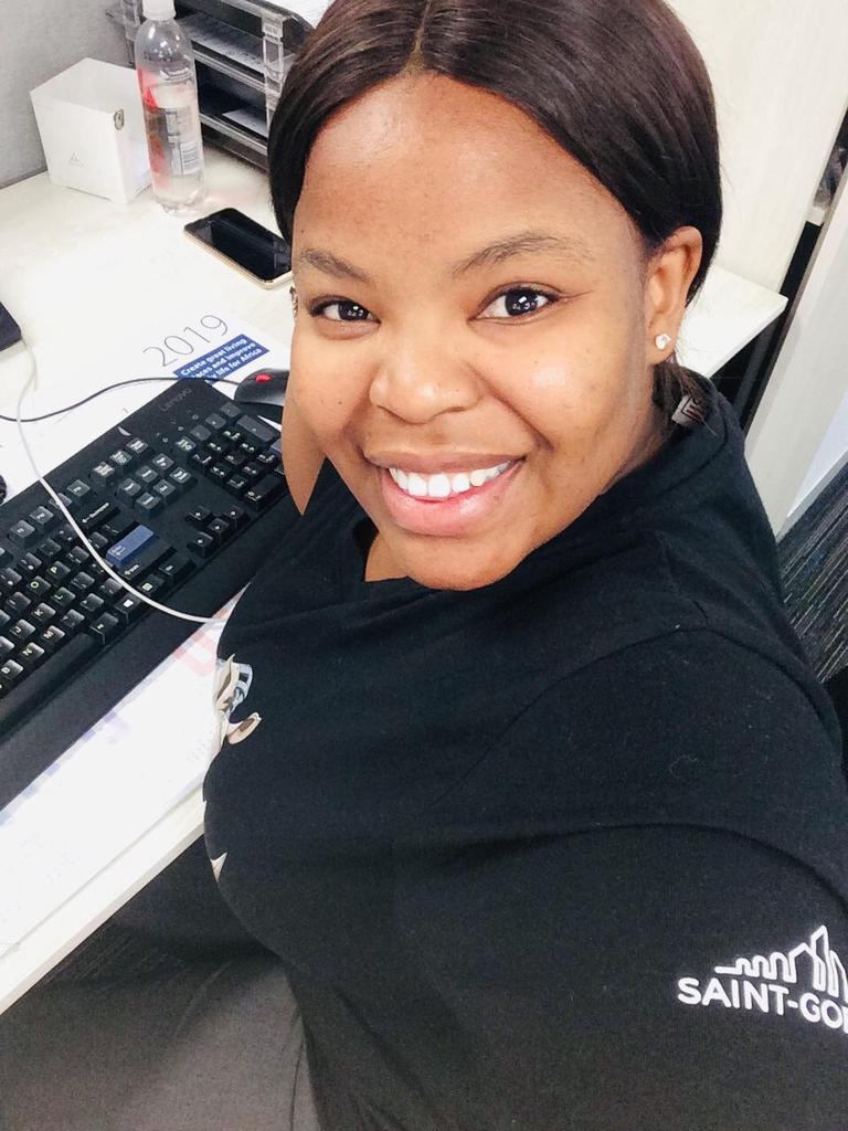 Matty52Kutumela's tweet image. #Colgatesmile #umjolowithazola