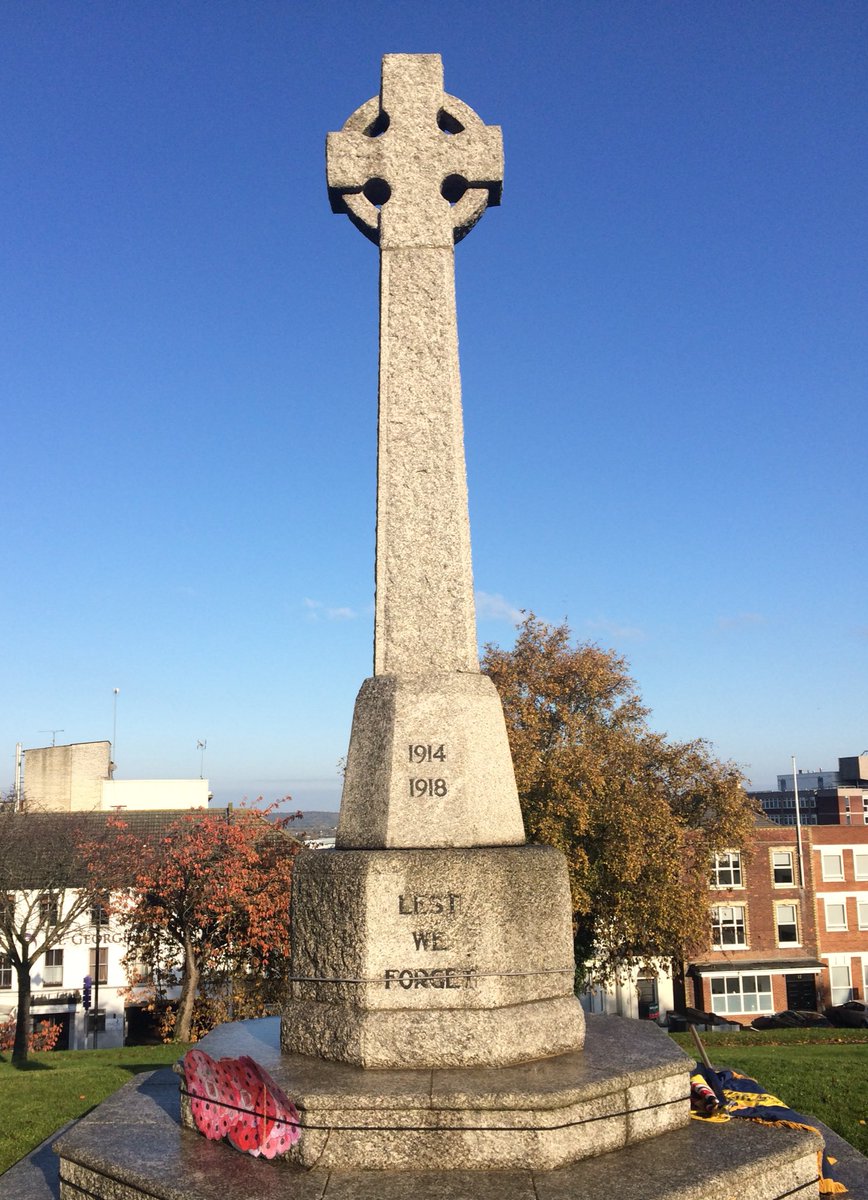 Sun is shining ready for the #RemembranceSunday service this morning at Victoria Gardens in Chatham. 

The service will commence around 10:30 at the arrival of the parade - open to everyone

#LestWeForget