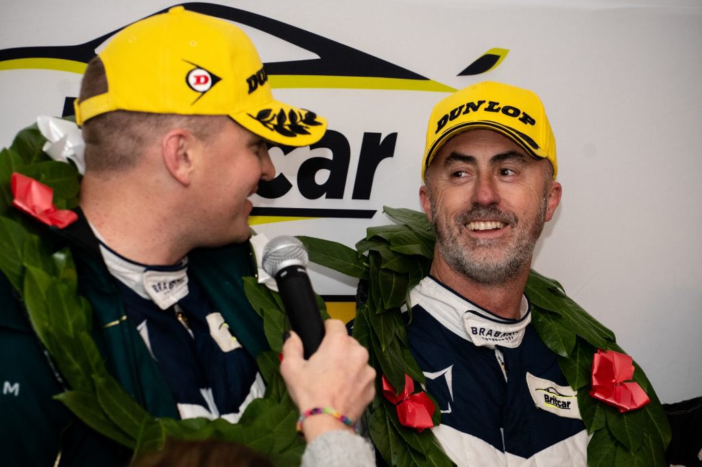 brabsracer's tweet photo. Awesome night last night, first race for the #BrabhamBT62, pole, win and fastest lap. A Brabham winning in a Brabham at @Brands_Hatch. #DreamsComeTrue @BrabhamMotorsp1 @brabhamauto #Racecar #historyinthemaking #WillPowell https://t.co/M3hqdtuuoB