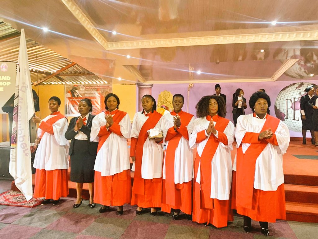 PLWC2001's tweet photo. #PLWCDeacons.
#PLWC18 #Zondi2
#SundayService
#BishopDCNkosi
#20NothingIsImpossibleWithGod https://t.co/iEoERfiy6G