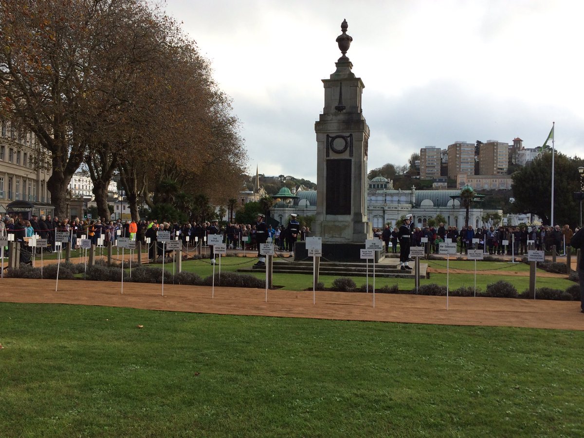 Proudly guarding the Cenotaph #bestheadstartinlife