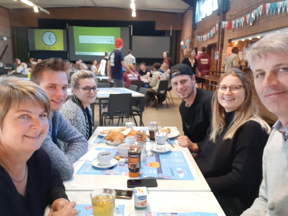 TomHofmans's tweet photo. 10j terug waren ze al overheerlijk. #pkb29 #throwback10y https://t.co/Y2zxEryZ3w