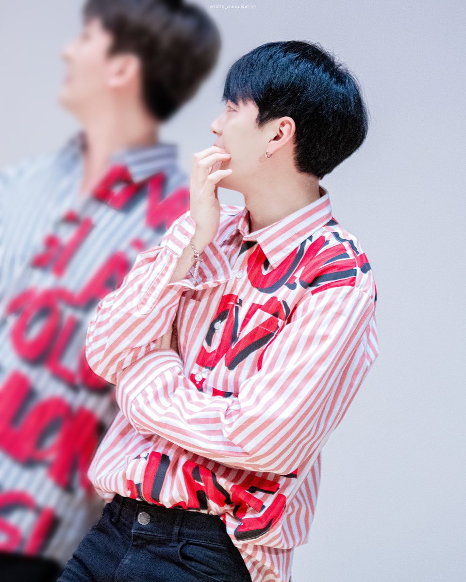 920711_s2's tweet photo. _ 
안녕오빠🥺💖
옆모습도 좋아 ��굴이 좋아 
감기조심해요~🍃
.
#이번주의경지니오빠
#화이팅우리경지나 #기다릴게요
#민경진 #루커스 #lu4us #lukus @genie_920711 https://t.co/Bv5ggMkDrw