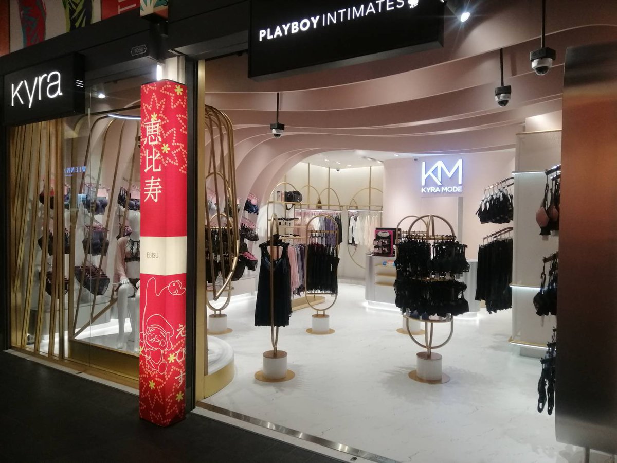 MsSivy's tweet photo. Completely revamped KM shop’s look at Terminal 21 Flagship store. Moving towards airy light tones and adding a special corner for KRS sportswear. #Lingerielifewithsivy https://t.co/c2Fbp2WzTQ