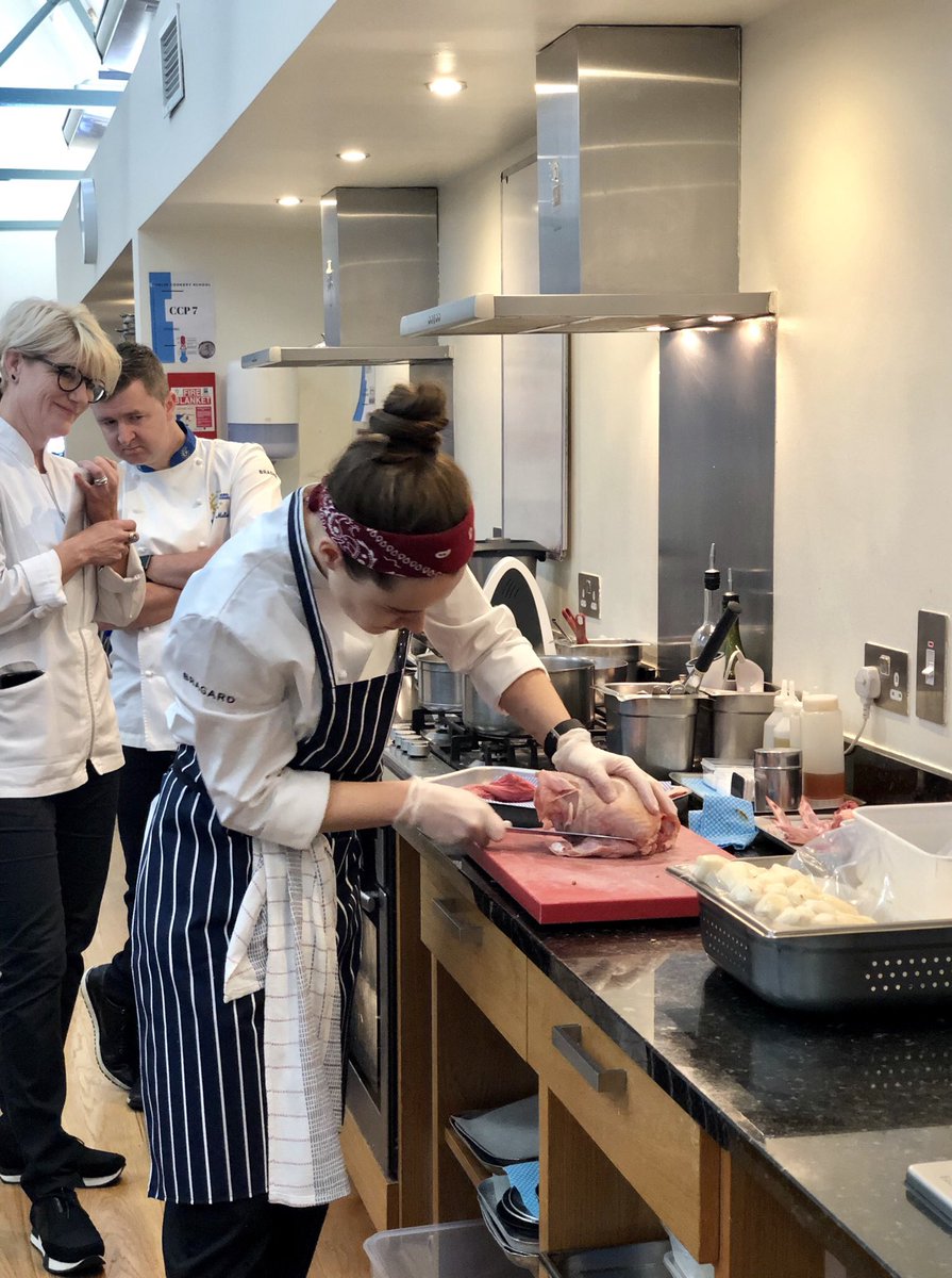 eurotoques_ire's tweet photo. The first four young chefs are at their stations as the final of #YC2019 gets underway 🍽🍽🍽 https://t.co/22mzcNyvGB