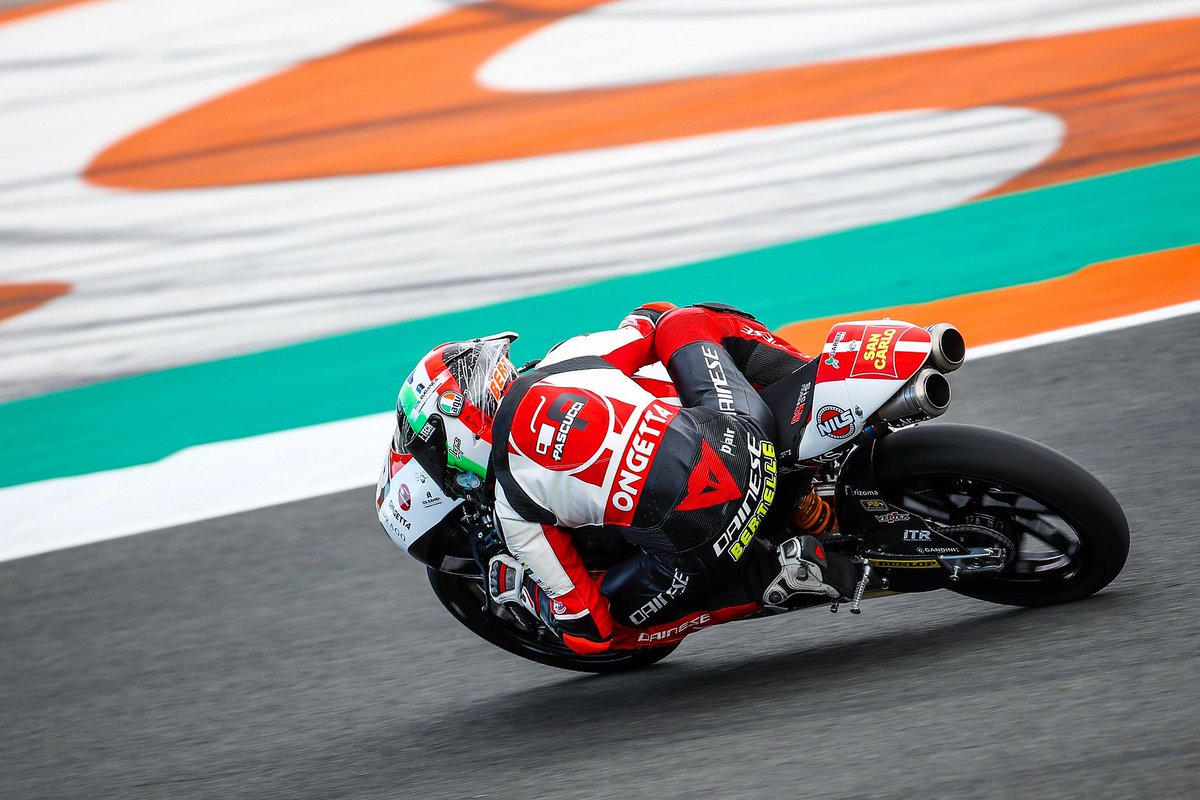 teamSic58's tweet photo. #FIMCEVREPSOL ⚠️ RACE1 🏁
Matteo Bertelle P28
Hikaru Arita P35
Patacca Matteo P36
#sic58squadracorse #MB28 #HA65 #MP88 #Moto3 #FIMCEVREPSOL #CEV #JuniorWorldChampioship @Acerbisitalia #acerbis #acerbismotorsport #acerbisplastics #acerbisathlete #sic58 https://t.co/Y50eM4t35G