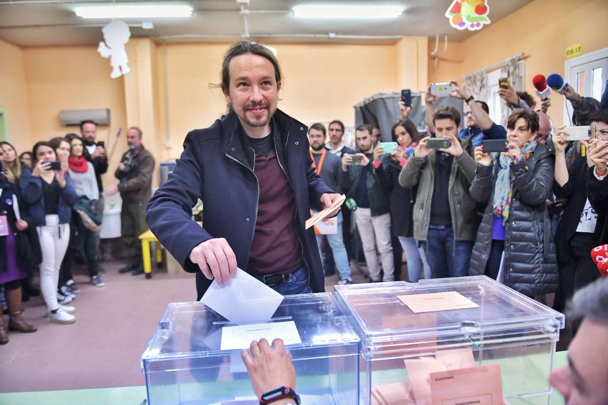 PabloIglesias's tweet photo. Ya he votado. Nuestro país se juega mucho en estas #Elecciones10N y cada voto es importante.

Que nadie se quede en casa. 
#UnidasPodemos10N https://t.co/e6SRU857Bf