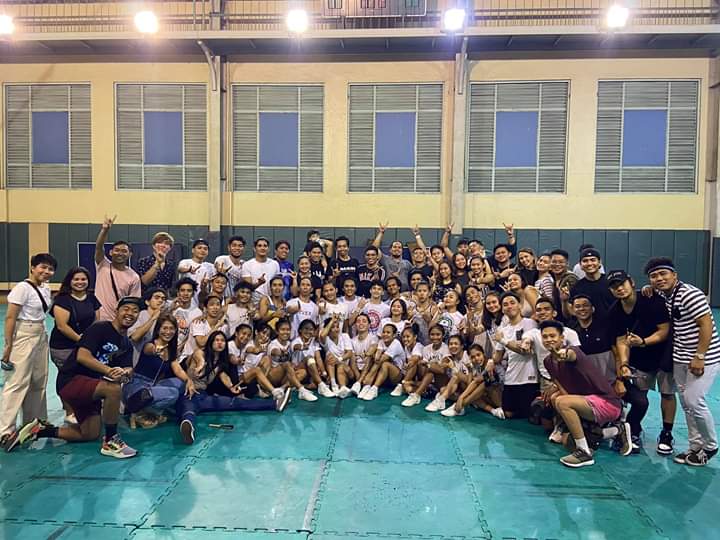 FEUCheerdancers tweet picture