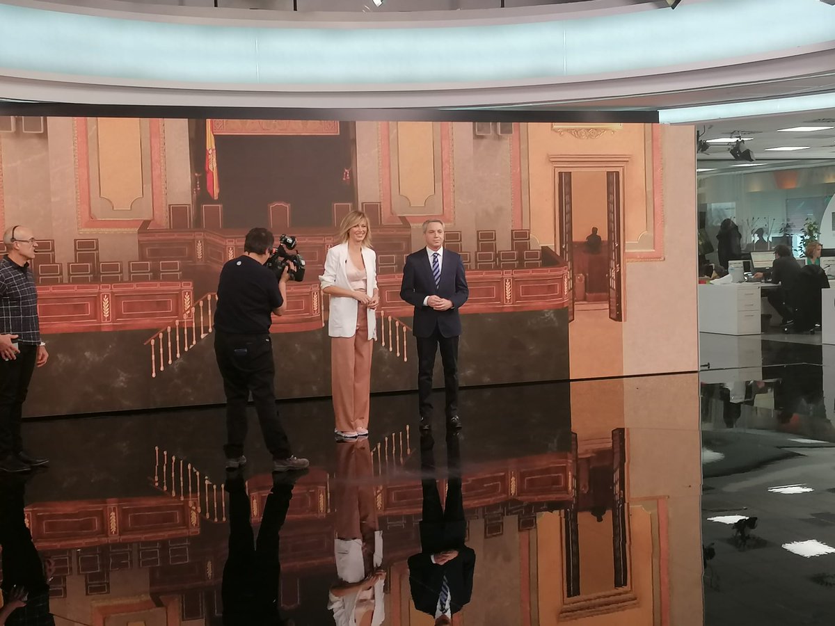 🗳️ Todo listo en el plató de <a href="/A3Noticias/">Antena 3 Noticias</a> para el especial informativo con <a href="/susannagriso/">Susanna Griso</a> y <a href="/VicenteVallesTV/">Vicente Vallés</a> 

➡️ Especial <a href="/EspejoPublico/">Espejo Público</a> #EleccionesA3N a partir de las 19,30h

antena3.com/noticias/