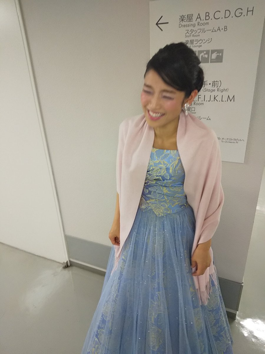 Twitter पर 川野夏美スタッフオフィシャル このあと 女王 のよみは じょおう なのか じょうおう なのか しばらく悩んでいました 正しくは辞書で 川野夏美 女王