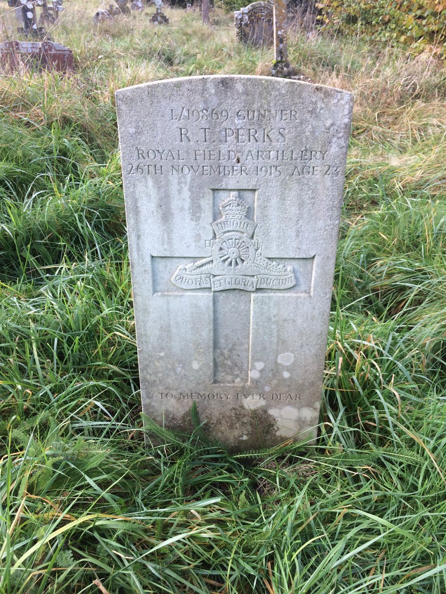suttonbadges's tweet photo. Remembering today two #WW1 soldiers who died in Sutton Mandeville while they were training: Gunner Perks of #RoyalFieldArtillery and Private Barnett of #Shiny7th. Their stories can be found here https://t.co/MorLA1SDEe, thanks to @Cathy_WW1. #RemembranceSunday @CWGC https://t.co/RrLCCI0qnc