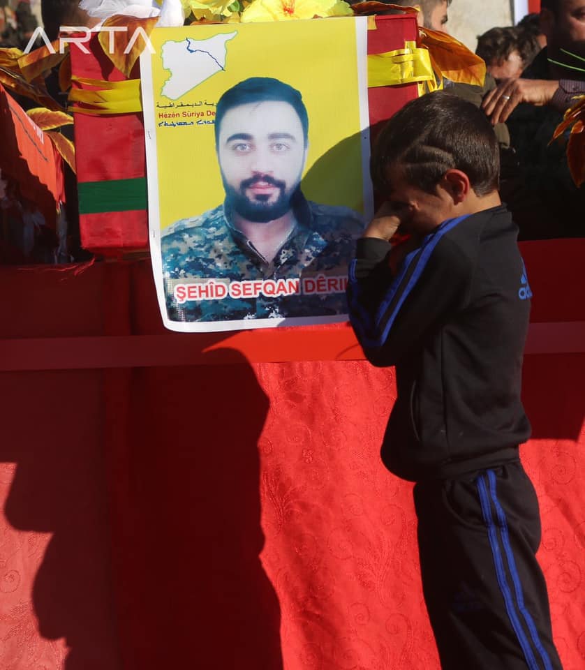 MassoudAkko's tweet image. Whole the world betrayed and left us to die, dad!
#KurdsBetrayedByTrump 
#Kurdistan 
#RojavaResistance 
#Terrorist_Erdogan