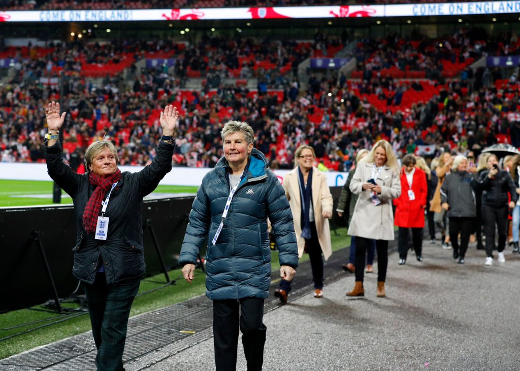 leahcwilliamson's tweet photo. We owe yesterday’s occasion of playing at a packed out Wembley Stadium to every player that has come before us &amp; fought the fight to gradually earn the recognition women deserve. A battle that we will continue to fight &amp; hopefully match occasion with performance next time! X https://t.co/2moOtLZL1x