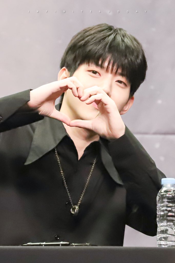 Infinite6udday's tweet photo. 191102 POP UP STORE
🐶💛🐻👀
#DAY6     #SUNGJIN #DOWOON
#데이식스     #성진 #도운
@DAY6_BOBSUNGJIN @Dw_day6_drummer https://t.co/chiC7o8pK6