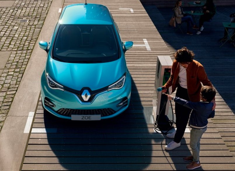 SilviaL_19's tweet photo. @renaultitalia ha investito tanto per assicurare la sicurezza in ogni circostanza, infatti la nuova #renault #ZOE è dotata di numerosi sistemi di assistenza alla guida per facilitare tutti gli spostamenti 

 #Renault #ad https://t.co/EayfkUSW7W