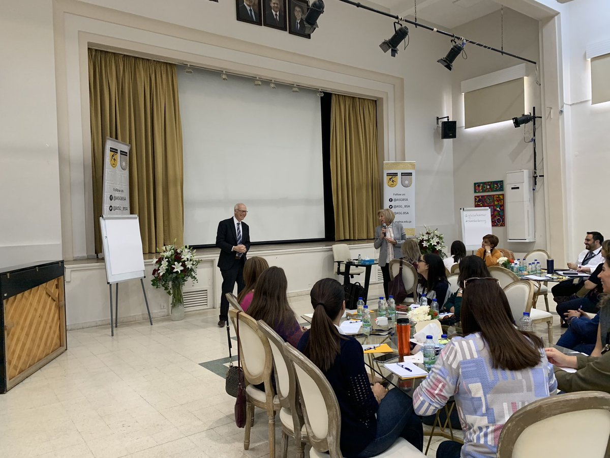 MaryTadros10's tweet photo. @NLearning @globalearner Alan November “The IB programmes are great programmes as they allow students to learn how to learn” @ASG_BSA @iborganization #novemberlearning #Internationalbaccalaureate @HaifJordan @HaifaNajjar https://t.co/GWkbryCjyt