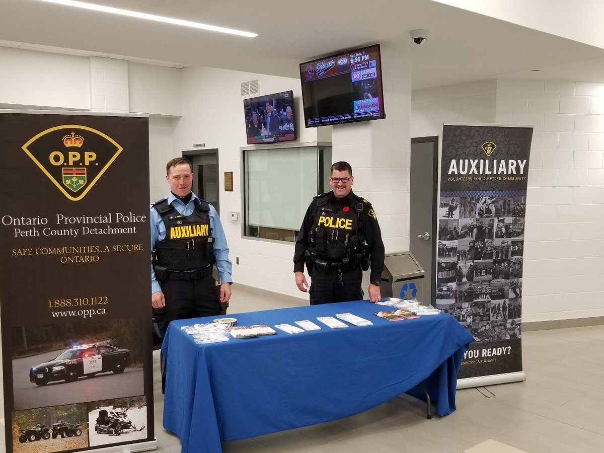 OPP_WR's tweet photo. #PerthOPP were on hand last night at the charity hockey game between @NorthPerthFire and @TwpofNorthHuron in @NorthPerth1 at Steve Kerr Arena talking about #fraud and #scams #CPWeek2019 #community #cyberaware ^bc https://t.co/GF9fsnDoze