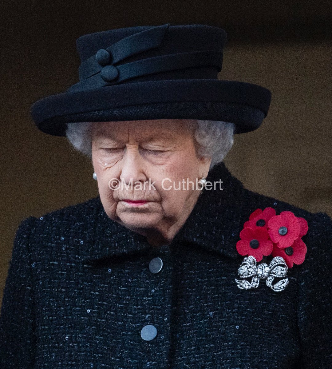 markacuthbert's tweet photo. Queen Elizabeth II attends the annual Remembrance Sunday memorial at The Cenotaph in London. #Royals #Royal #RemembranceSunday #Cenotaph #QueenElizabeth https://t.co/O0pKgCImQM