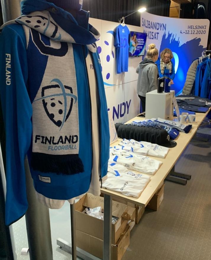Salibandyfi's tweet photo. 🚨 Vielä ehtii! Salibandyn miesten Suomi–Ruotsi alkaa klo 17.30, ja 2 500 katsojaa vetävälle Vantaan Energia Areenalle on jäljellä enää 240 pääsylippua 😲

#salibandy #eft #vantaa https://t.co/gazV2X4y0e