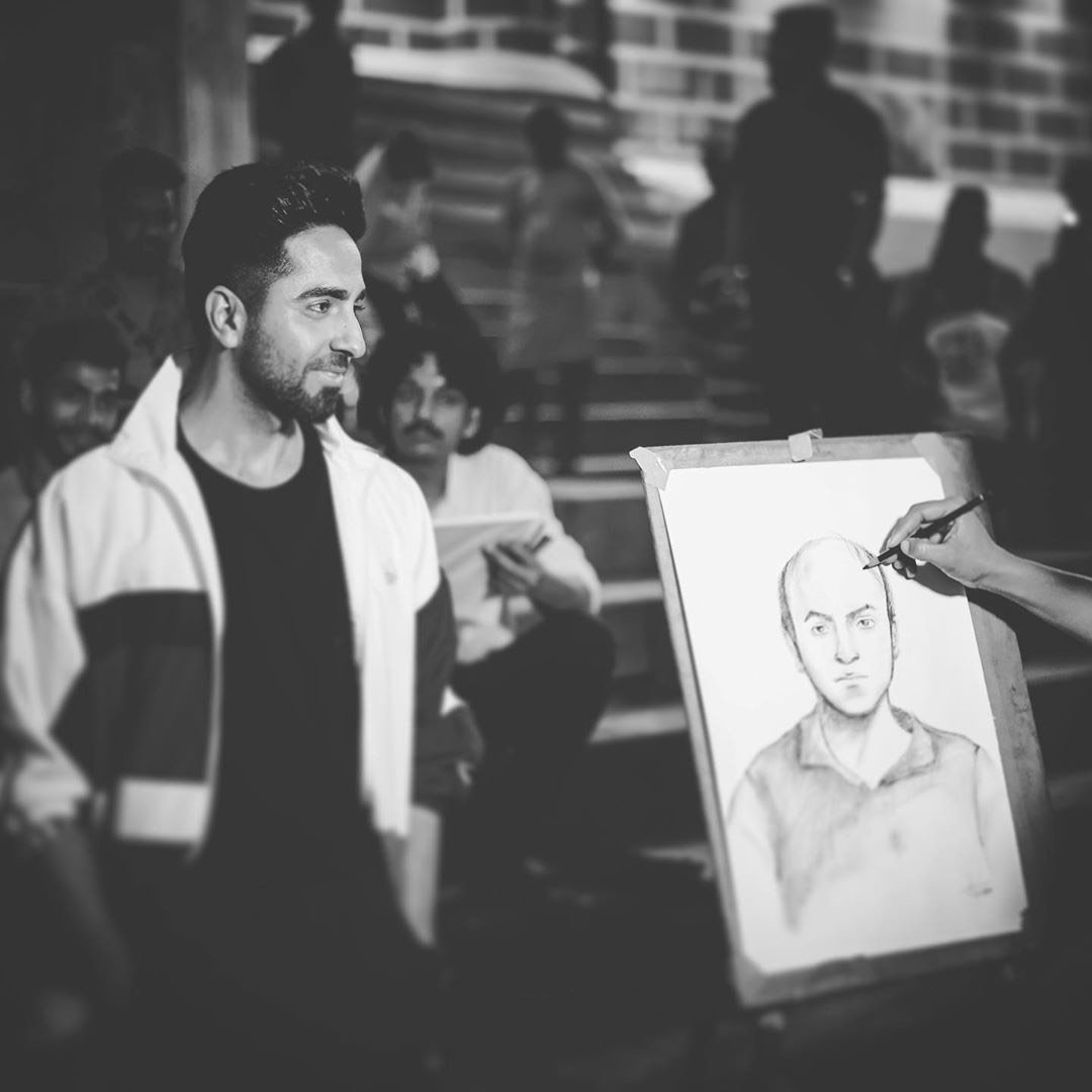 ayushmannk's tweet photo. #Bala ki tasveer aapne banaayi. 
#Bala ki taqdeer aapne banaayi. 🙏🏻
#gratitude https://t.co/0VQvvCDC7f