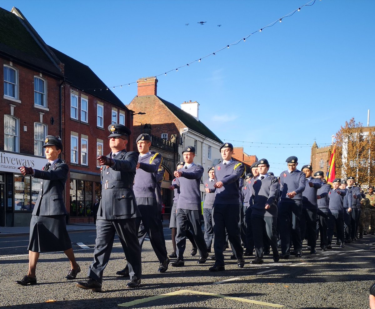 HA_CCF's tweet photo. Cadets proudly partaking in Newport Town Remembrance Parade this morning to remember those who've fallen in conflict. #RemembranceDay @PoppyLegion https://t.co/tC0LMEM3UH
