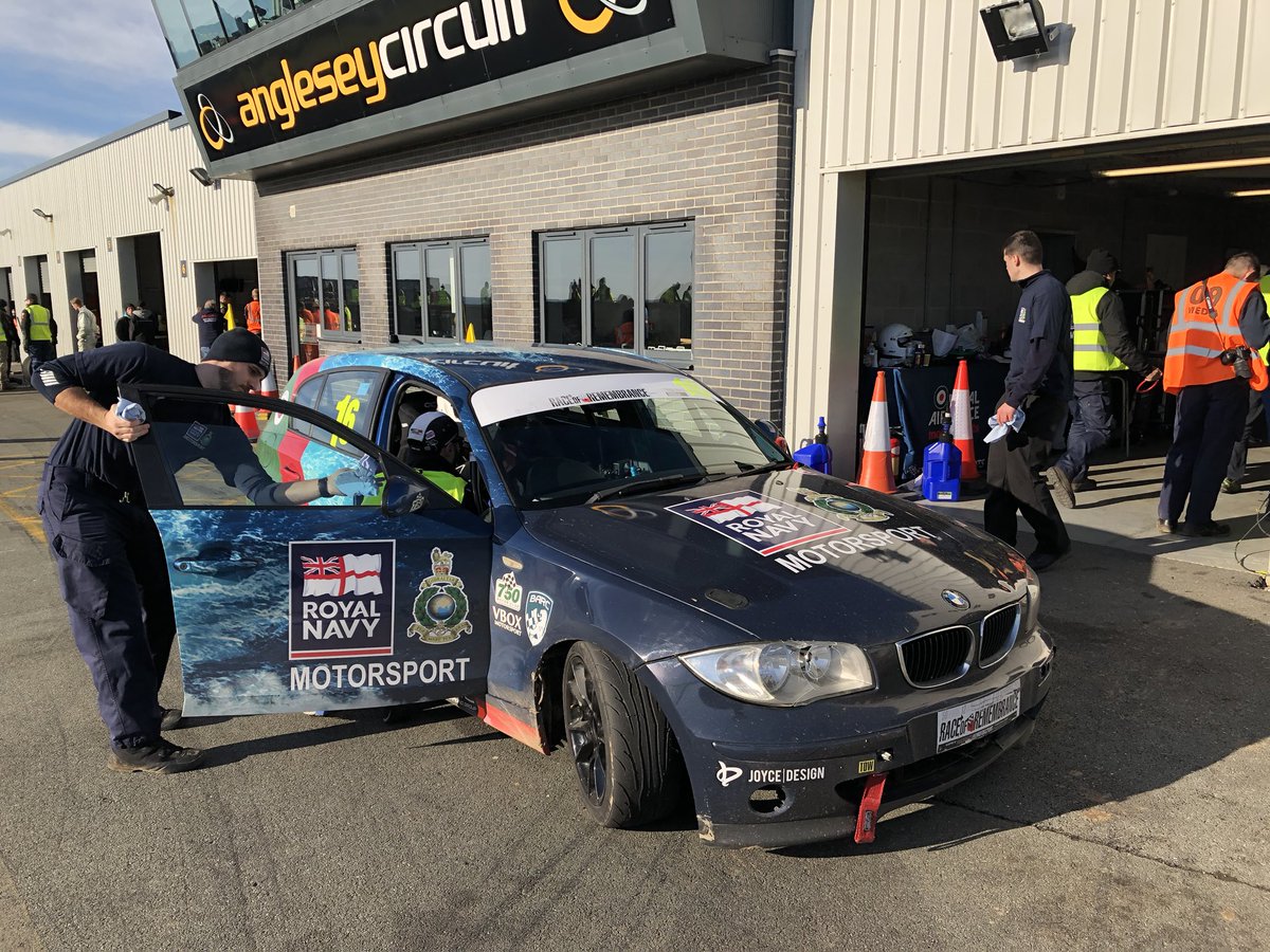 rnrmcrt's tweet photo. Lt Wells handed over to Cdr Scott and now handed over to CPO Moss. Doing well and enjoying the good weather. Team is now moving up the time sheet. 🤛 🏎 #teamwork #RoR19 https://t.co/2eyV05gnuj