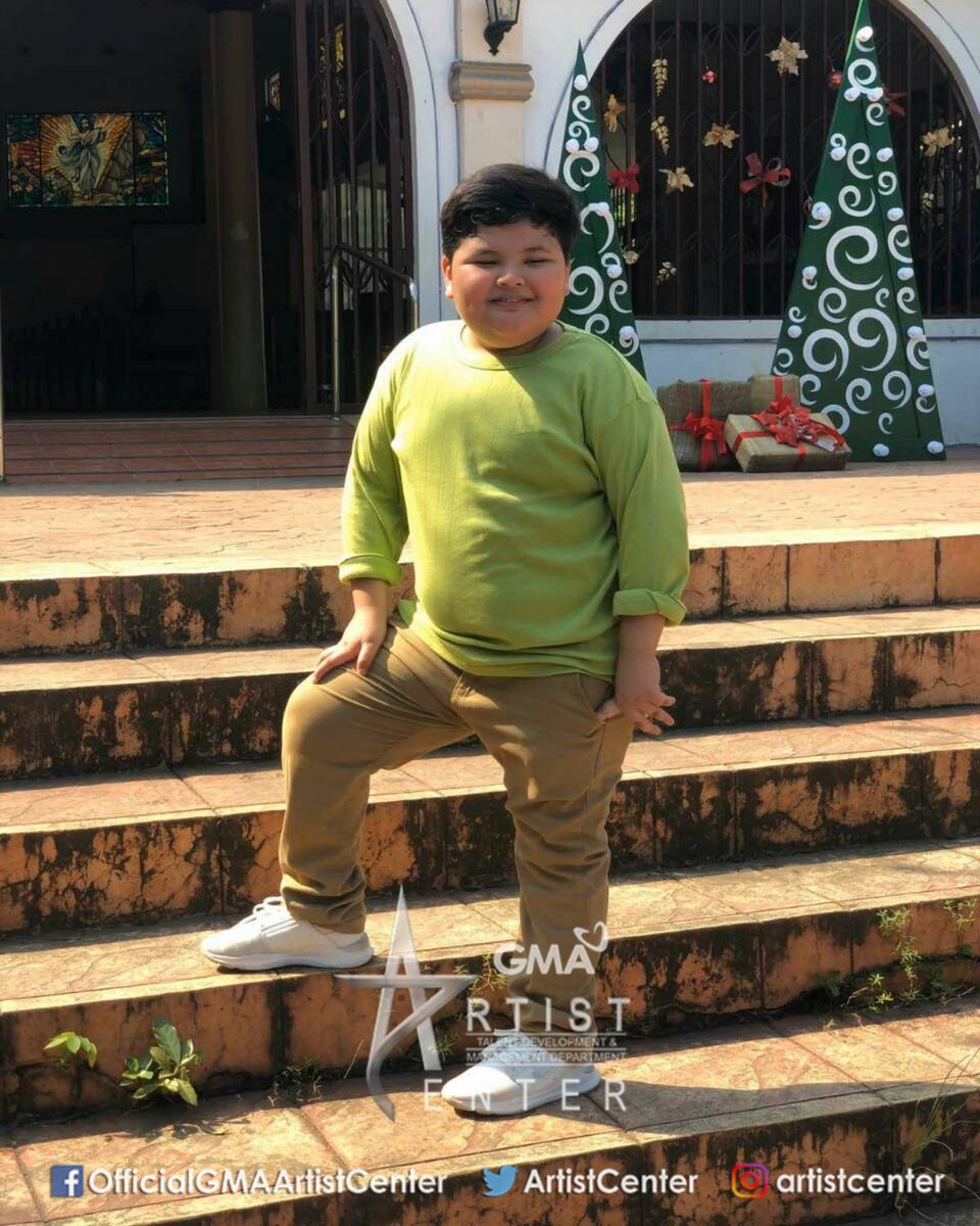 Sparkle_GMA's tweet photo. #YuanFrancisco on the set of the GMA Christmas ID shoot, na mapapanood niyo na ngayong gabi sa Kapuso Mo, Jessica Soho! #LoveShines https://t.co/vA9v7LglqO