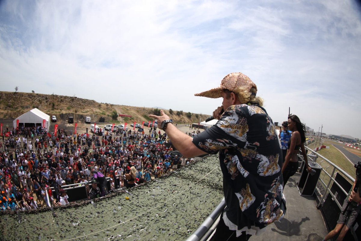 MonsterEnergySA's tweet photo. The moment @JackParow took over the #RigRiot with a surprise performance 🔉🔥 @FIAWorldRX #CapeTownRX https://t.co/vpSxBZHZ3q