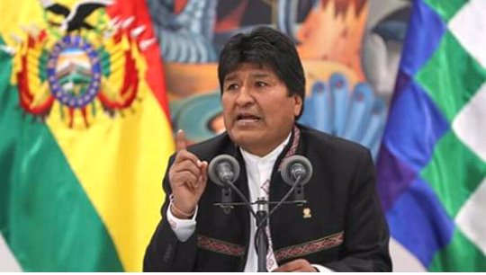 LivanBarrera's tweet photo. Evo Morales fue reelecto presidente. La mayoría de su pueblo lo apoya. #NoAlGolpeDeEstado 
#EvoPresidenteLegitimo 
@embacuba_ecuad 
@CubacooperaEc 
@CubacooperaEcSa 
@CubacooperaCu https://t.co/lUaKWIPMOf