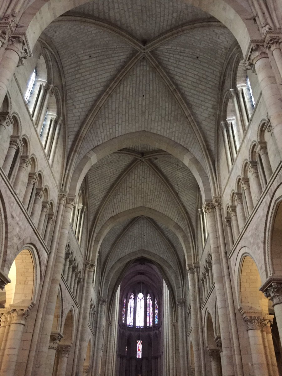 SabPenniello's tweet photo. Pour fuir la vue de travaux ultra merdiques. Rien de tel qu’une balade au Mans. ( j’ai même mon article #gotique pour @ArpenterChemin ) #enfranceaussi 🤗 #citéPlantagenet #lemans
@sarthetourisme @lemanstourisme https://t.co/UbrsXRWWk1