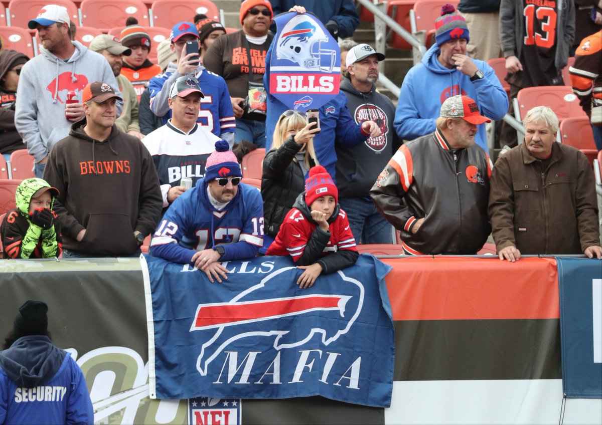 jmccoyphoto's tweet photo. #buffabills fans cheer on their team during pregame at Firstenergy Stadium in Cleveland, Ohio on Sunday, Nov. 10, 2019.  James P. McCoy/@TheBuffaloNews @BuffaloBills https://t.co/DDM1ozM0tO