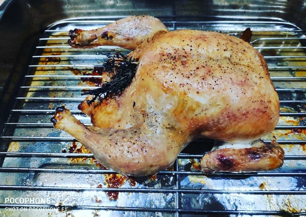 Cowboy_Cook's tweet photo. A @jamieoliver #MinistryOfFood Sunday roast. Roast on a winter's evening, unbeatable!
#sundayroast # #roastpotatoes #gravy #JamieOliver
#glasgowfoodie #glasgow #glasgoweats #Cowboycook https://t.co/5mwca5wg5x