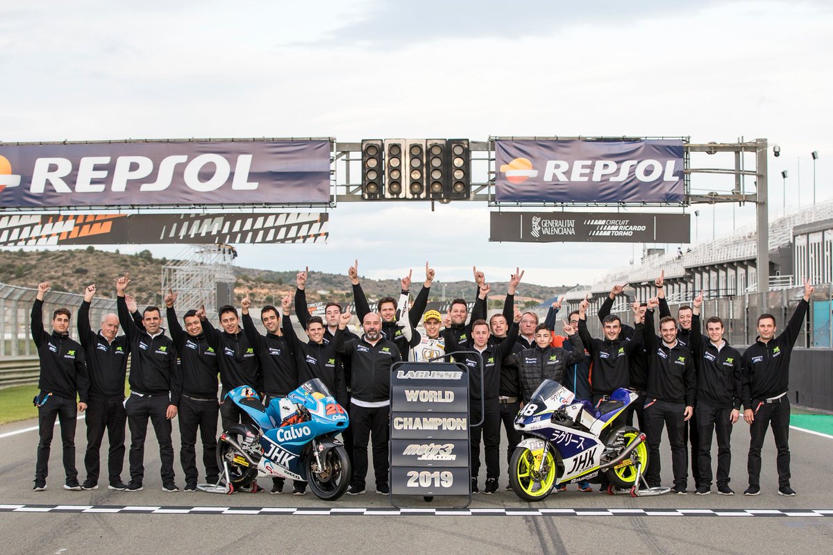 TeamLaGlisse's tweet photo. .@jeremyalcoba: "He dado un paso adelante como piloto y esta temporada me ayudará a afrontar el salto al Mundial de otra manera" #Moto3 #FIMCEVRepsol2019 https://t.co/m3NKuXUEpb