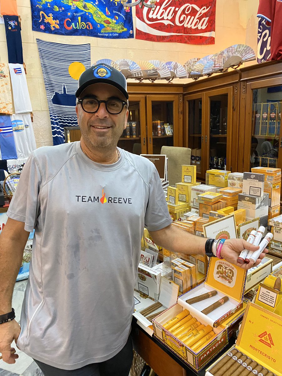 HowieDoinItLLC's tweet photo. Got my cigar for the finish line. 

#cubancigar #cuba #havana #havanamarathon #runner #marathon #travel #adventure #experience #Whenincuba #howiedoinit https://t.co/lEmQ5nhGjp