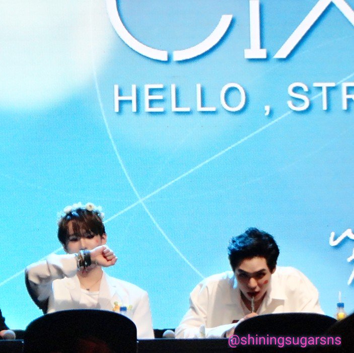shiningsugarsns's tweet photo. #CIX #CIXHelloStrangerInJKT #SEUNGHUN #BX https://t.co/algMeI2C8L
