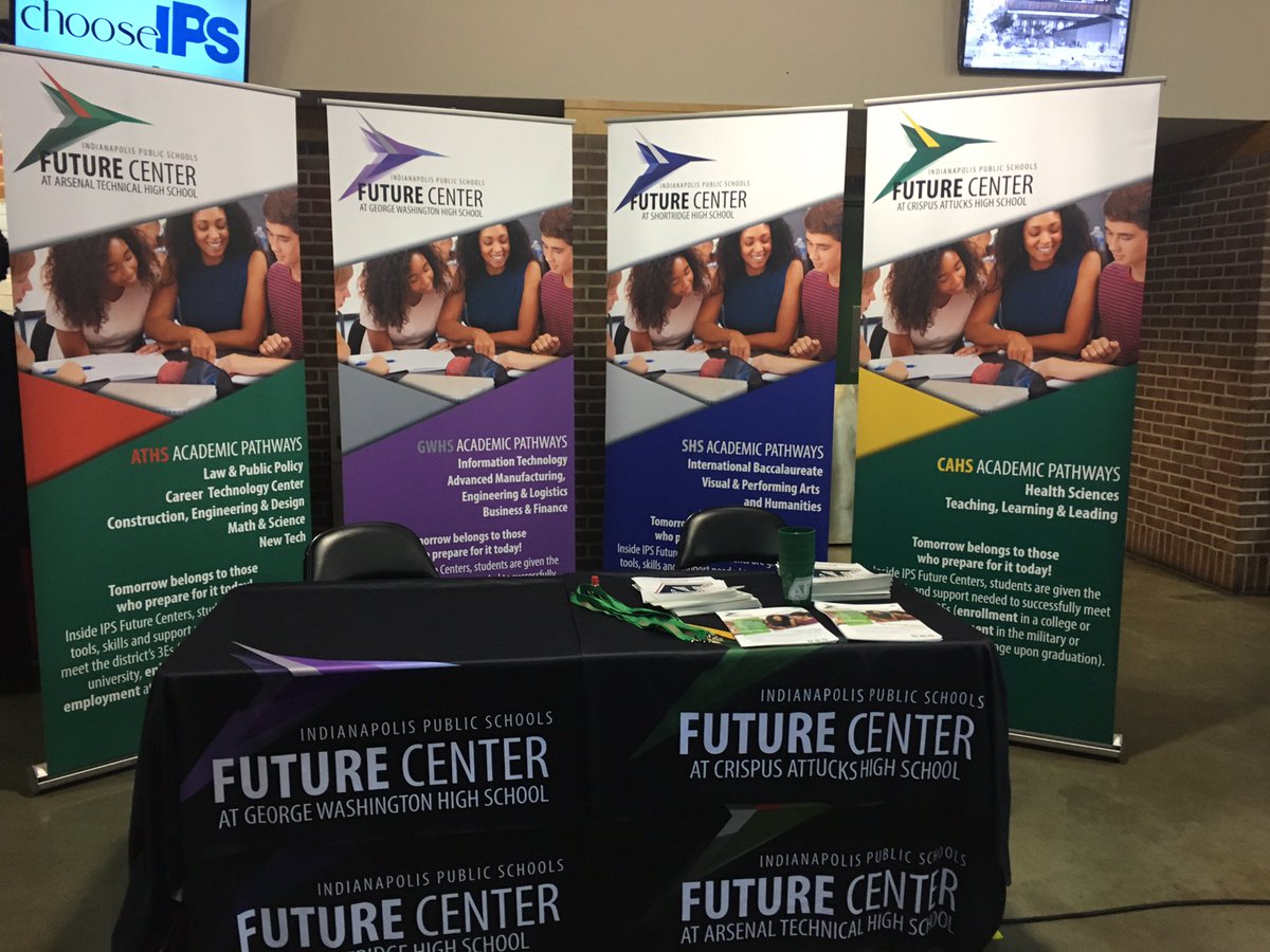 Come visit the #IPSFutureCenters at <a href="/IPSSchools/">IPS</a> Showcase of Schools between 1-5 today at Banker’s Life to learn how we can help students to be successful after high school! #3E’s #Enrollment #Enlistment #Employment <a href="/jones_flora/">Ms. Flora Jones!</a> @TheFieldhouse