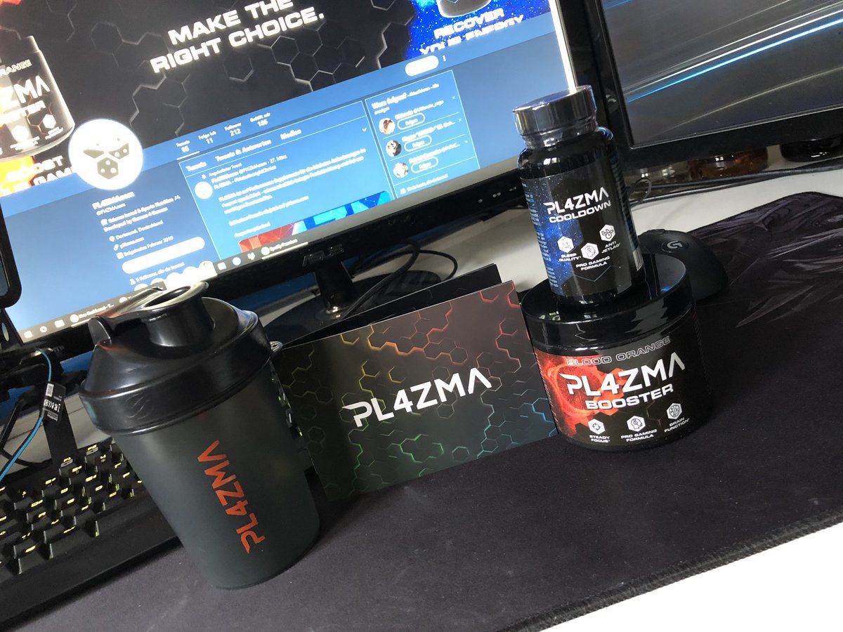 Pl4ZMAcom's tweet photo. #Community-Bilder: Wir sind stolz eine Community wie euch zu haben, wir freuen uns immer sehr über Feedback und natürlich über Bilder von unseren Produkten bei euch zu Hause 🙏 Hier ein Bild von unserem #Starterpackage von @Nils_aka_Evil
#esportsoptimized #biohackingesports https://t.co/7fN5PbeHpp