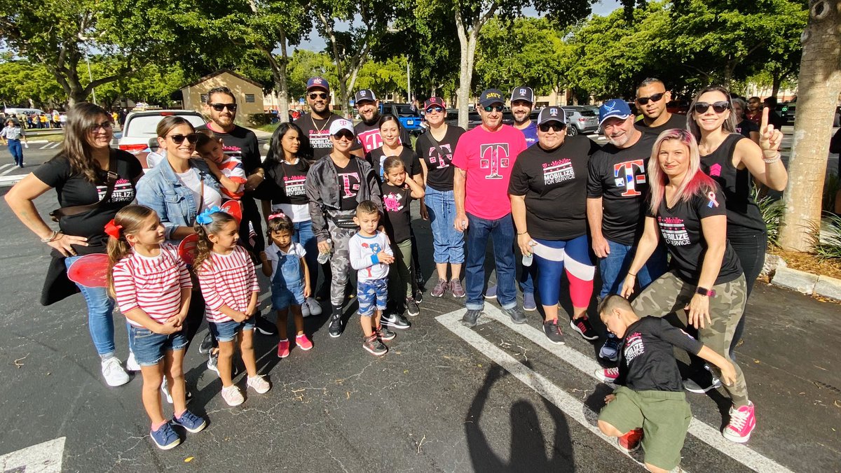 FLVP11's tweet image. Thankful to participate and honored #VeteransDayParade We #MobilizeForService &amp;amp; continue to share the values of this great nation!