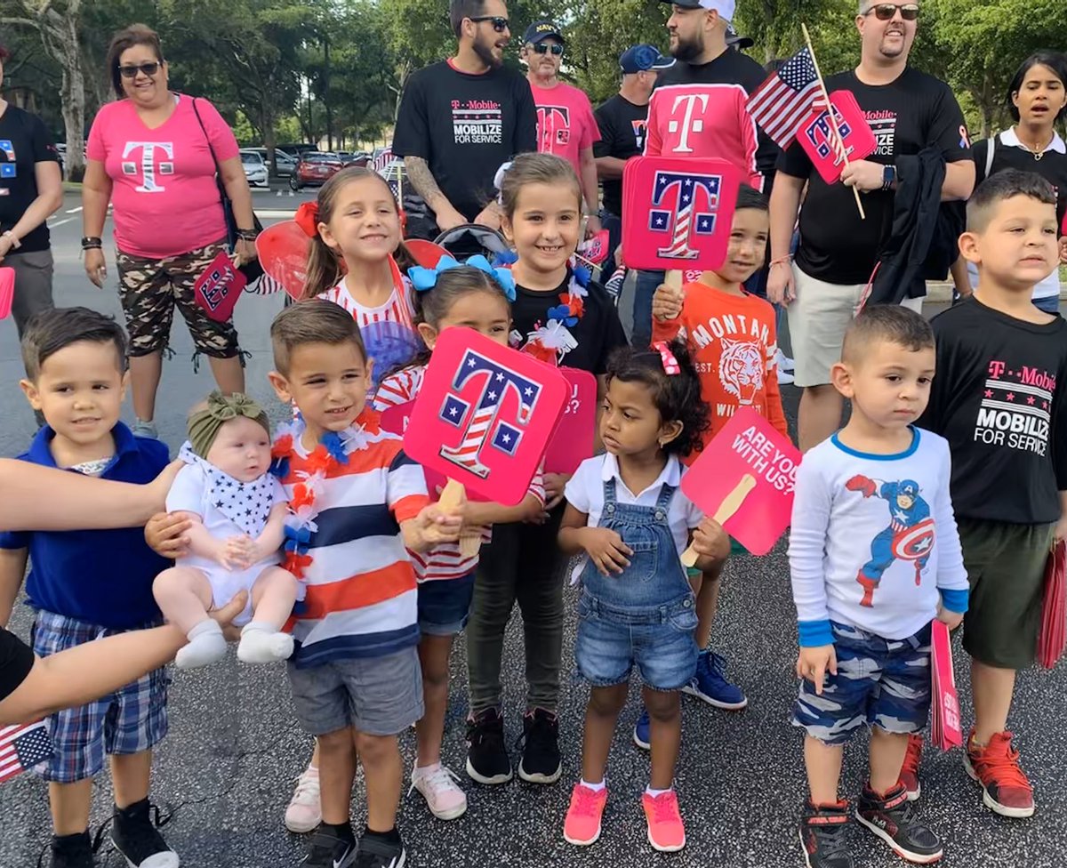 FLVP11's tweet image. Thankful to participate and honored #VeteransDayParade We #MobilizeForService &amp;amp; continue to share the values of this great nation!