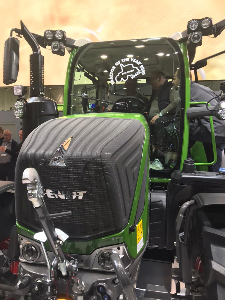 Fendt_UKIreland's tweet photo. Not one... but two Machine of the Year Awards!! 🏆🏆
Our Fendt 942 Vario has been awarded “Tractor of the Year 2020”, as well as our Fendt 314 Vario being awarded “Tractor of the Year: Best Utility”!!
#ItsFendt #MachineOfTheYear #DoubleAward https://t.co/NGhc2ll1hc