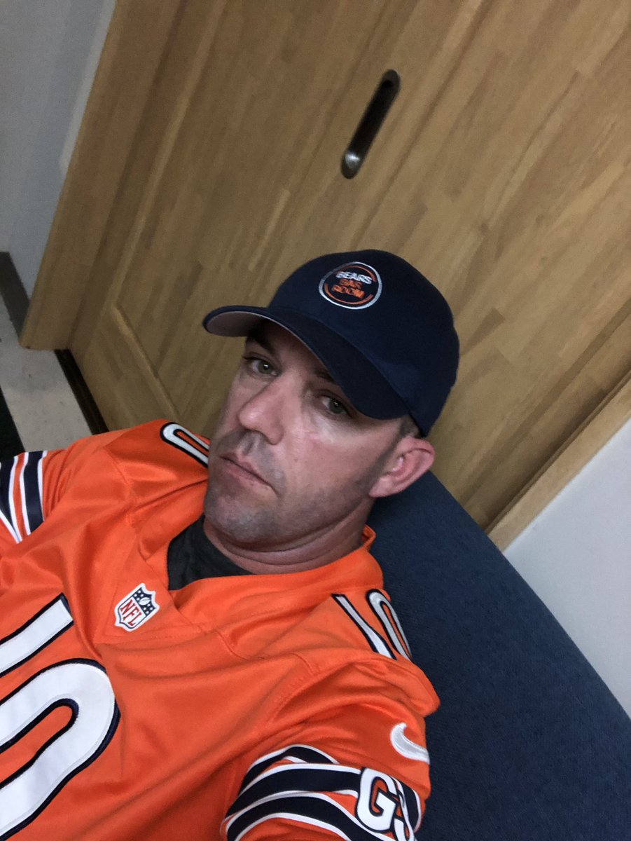 Bobby_Bombs's tweet photo. Repping Trubisky and @BearsBarroom on deployment in Japan π―π΅. Itβs 3 am time to wake up!! #LetGoBears @ChicagoBears https://t.co/zztfvyVTGd