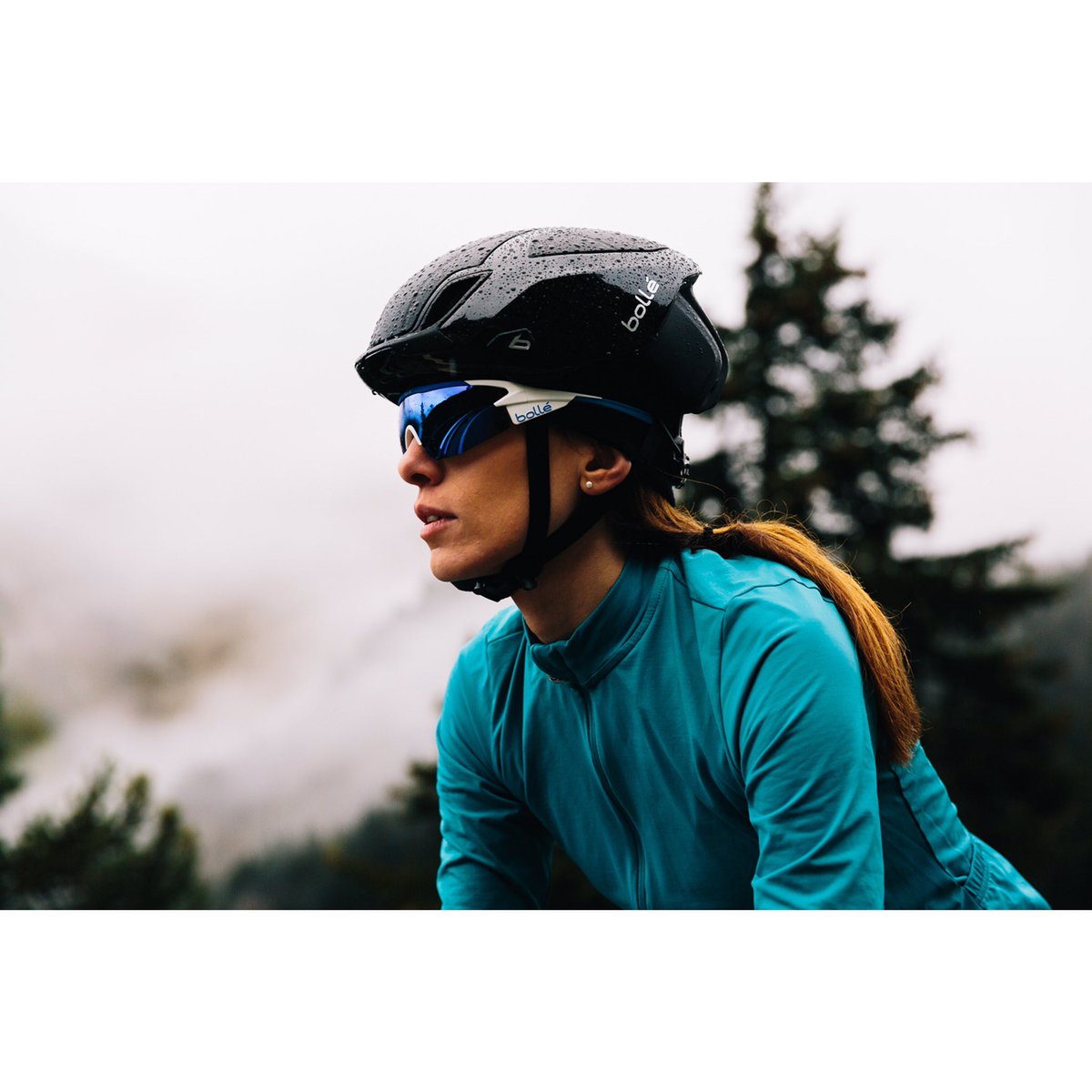 Autumn season is not a struggle but a chance to wear new coloured kits.
Minimal design and the finest italian quality with a massive 30% off? Yes it is possible, add “FRIENDS30” at the checkout and shop now!
laclassica.com