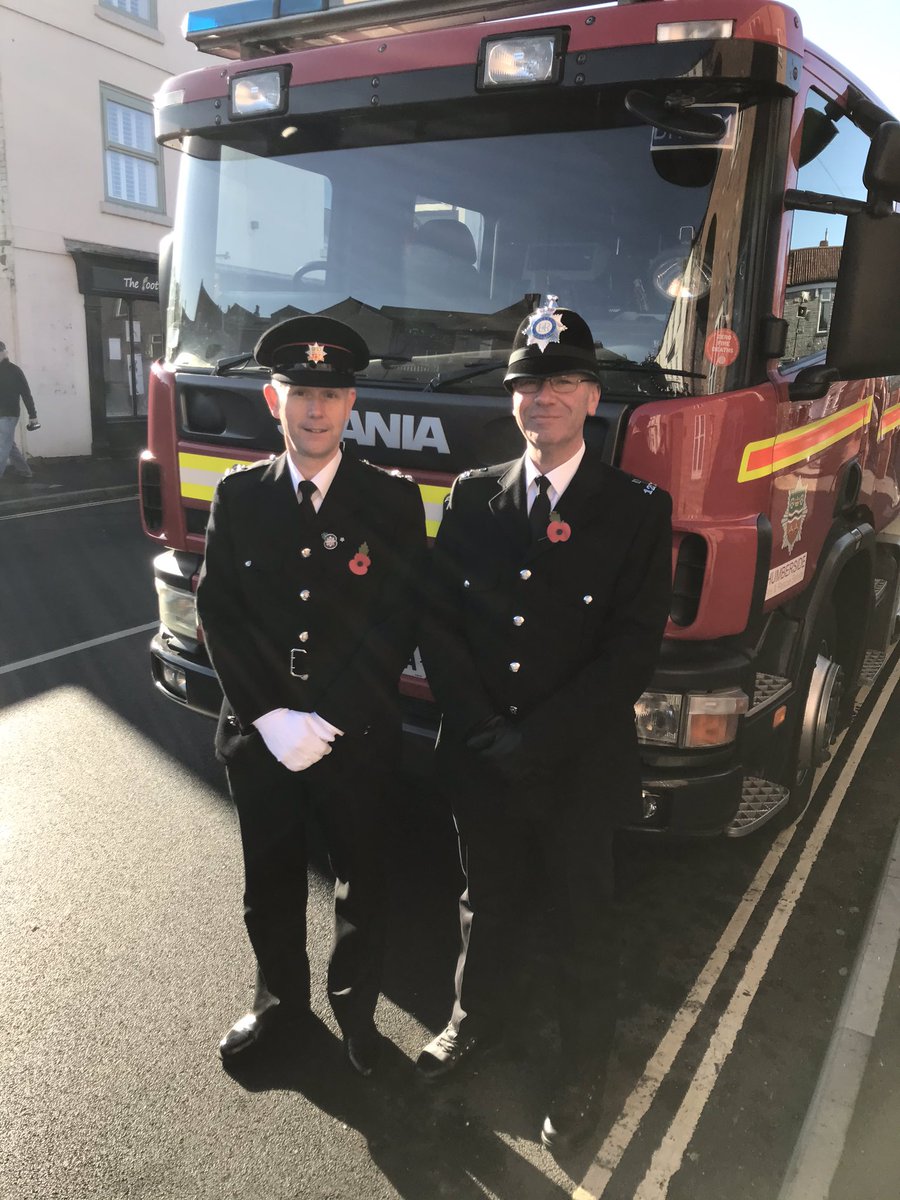 blazerclark1237's tweet photo. Fantastic turnout #RemembranceSunday at Howden #LestWeForget @HumbersideFire @Humberbeat https://t.co/KryuMcLcTm