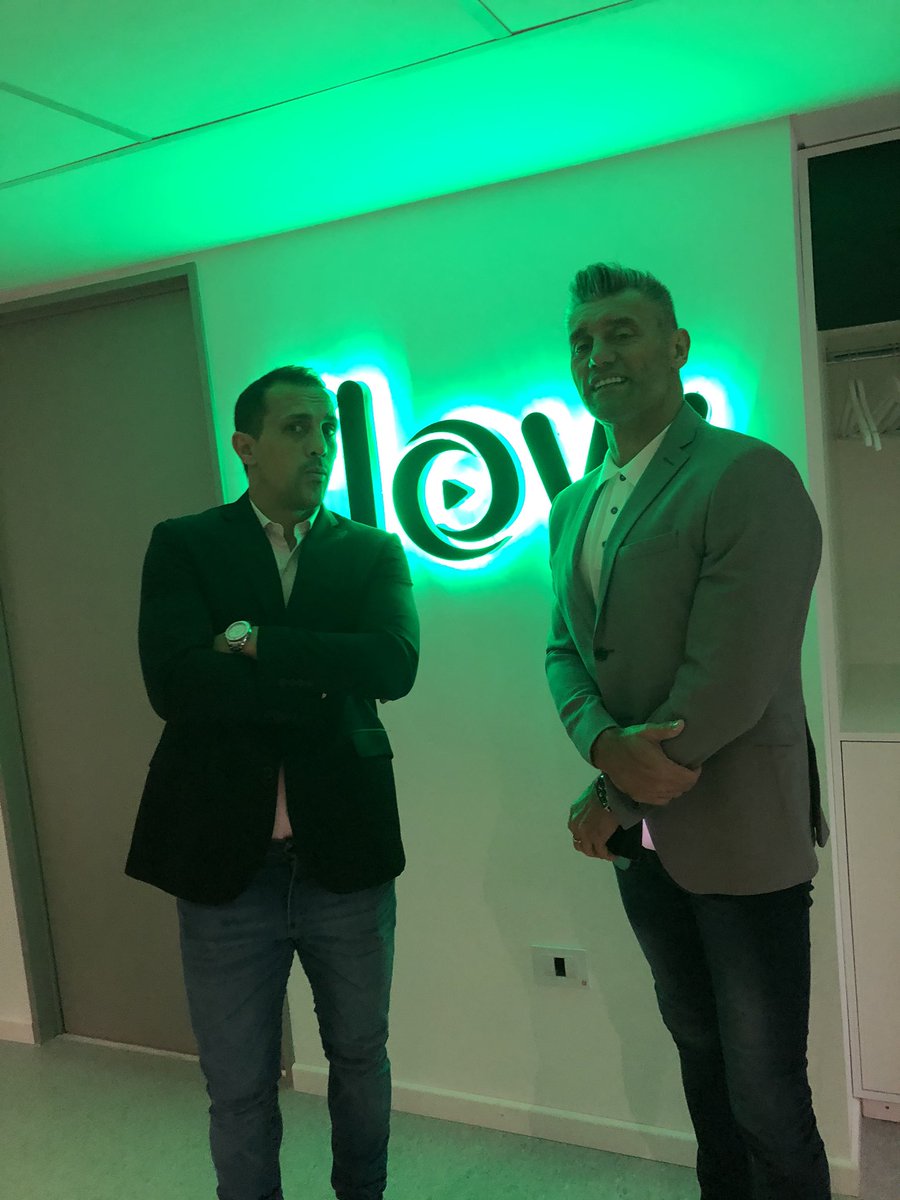 ChatrucJose2's tweet photo. Con el goycooooo en 1 y 57 !! La vueltaaaaaaa! #telecomarg https://t.co/hpmH5FntKw