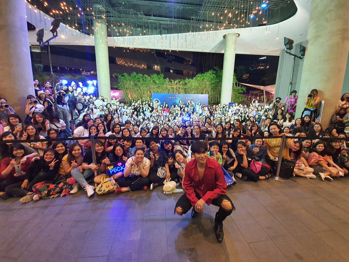 ToeiiSiri's tweet photo. จบไปแล้วอีก 1 งานแล้วน้า เก่งมากกกทุกๆคนทั้งนักร้องและคนดูเลยยยย ❤
#เป๊กผลิตโِชค #TheButterflyFansign #TheButterflyPeckPalitchoke #TheButterflyNewAlbum https://t.co/DoPS3GoNV9